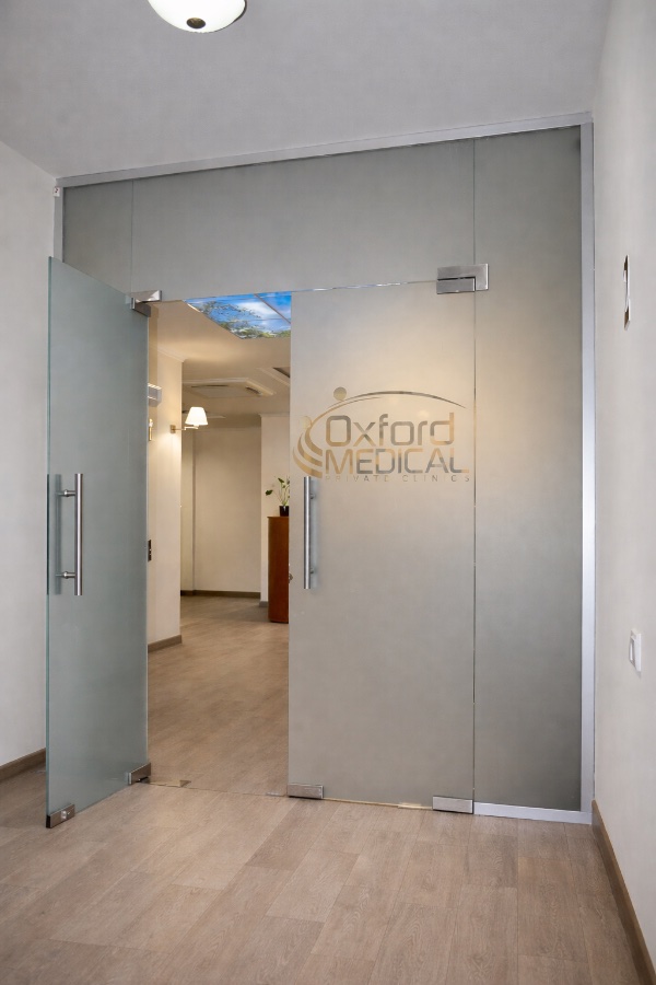 Стеклянные перегородки распашные двери, фото 23